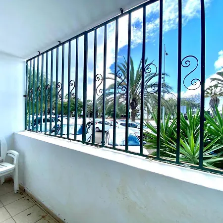 Apartamento De Tres Dormitorios En Costa Del Silencio, Tenerife Sur Costa Del Silencio