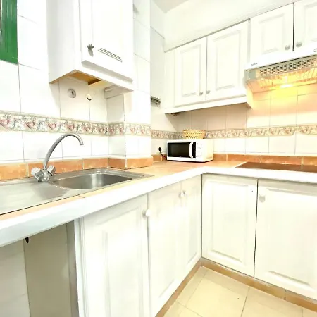 Apartamento De Tres Dormitorios En Costa Del Silencio, Tenerife Sur Costa Del Silencio