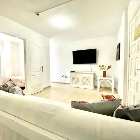 דירה Apartamento De Tres Dormitorios En Costa Del Silencio, Tenerife Sur